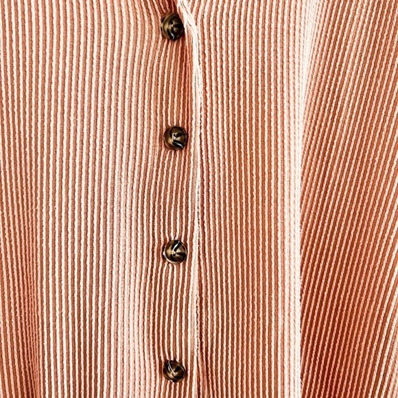 Tres Bien Rose Colored Ribbed Long Sleeve Button Up Blouse - Picture 3 of 6